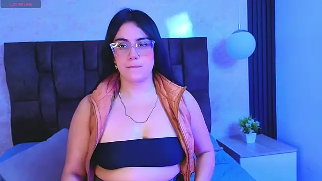 vicky grey online show from July 6, 2026, 11:51 am