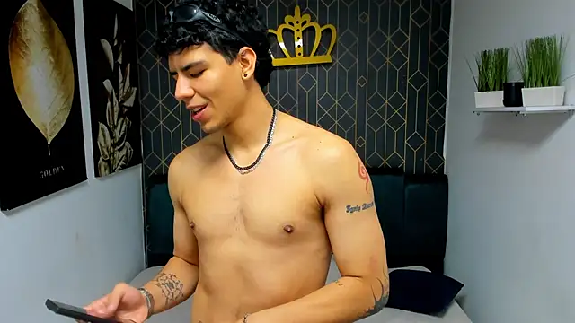 Tobias Vega online show from May 8, 2026, 11:10 pm
