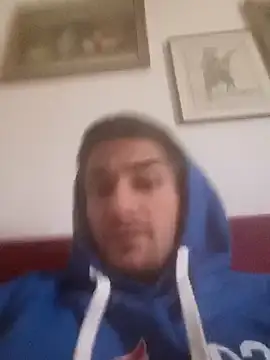 Madalin1bi1 online show from February 14, 2026, 1:52 pm