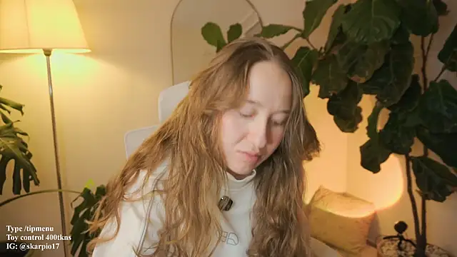 Scarlett NoirMuse online show from February 22, 2026, 12:34 am