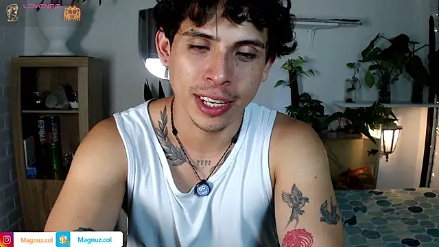 Snapshot of Magnuz_Col chatting on June 10, 2026, 1:39 am Magnuz Col online show from June 10, 2026, 1:39 am