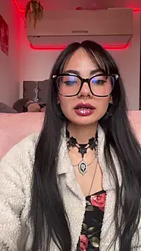  Lucycherry online show from June 15, 2026, 10:12 pm