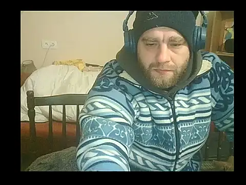 AlexanderArmani online show from January 18, 2026, 8:23 pm