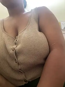 Snapshot of Real_Roma chatting on February 24, 2026, 9:13 pm Real Roma online show from February 24, 2026, 9:13 pm