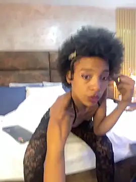 Afrodita Greenn online show from May 5, 2026, 12:24 pm