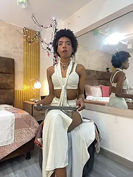 Afrodita Greenn online show from August 3, 2026, 3:16 am