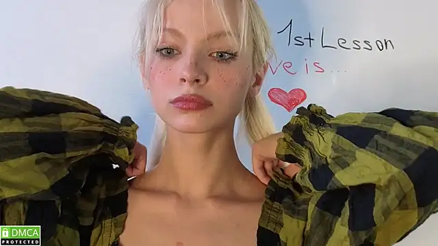 Snapshot of Naomi_Demio chatting on August 8, 2026, 11:23 am Naomi Demio online show from August 8, 2026, 11:23 am