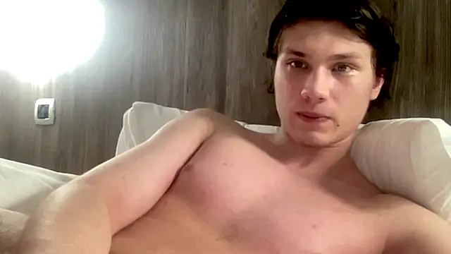 Snapshot of Calvin_win chatting on February 15, 2026, 7:54 pm Calvin win online show from February 15, 2026, 7:54 pm