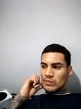 Snapshot of Caliente777666 chatting on March 5, 2026, 3:52 pm Caliente777666 online show from March 5, 2026, 3:52 pm