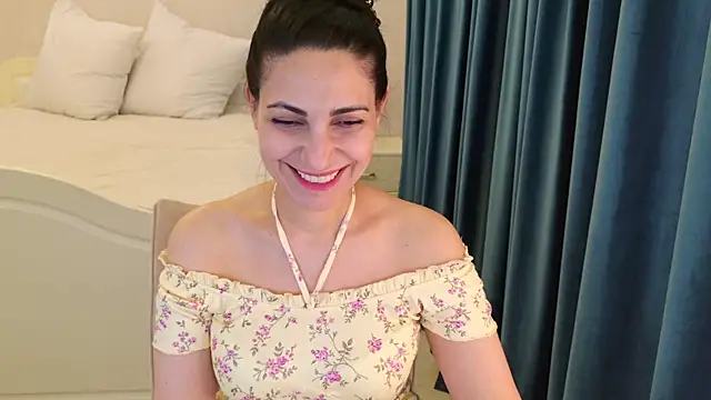 LovelyBeatrice online show from July 28, 2026, 8:52 pm