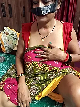 Snapshot of Little-Roshni chatting on July 28, 2026, 7:39 pm Little-Roshni online show from July 28, 2026, 7:39 pm