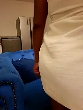 Barbieee1301 online show from February 20, 2026, 7:03 pm