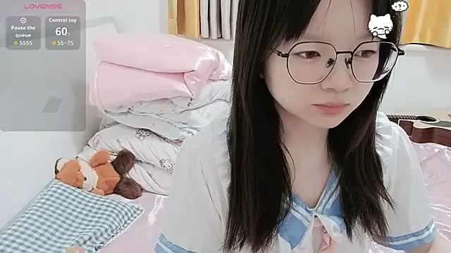 weiwei4999 online show from May 6, 2026, 1:16 pm