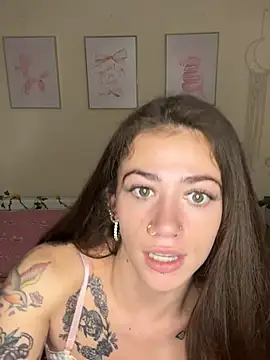 ValenciaTheVixenXX online show from February 12, 2026, 5:19 pm