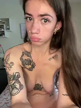 ValenciaTheVixenXX online show from June 4, 2026, 1:06 pm