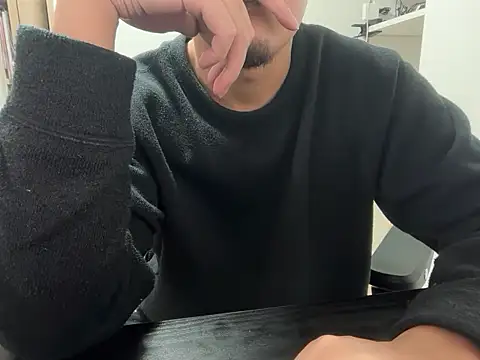 toshirin326 online show from February 7, 2026, 4:43 pm