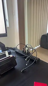 toshirin326 online show from March 11, 2026, 7:14 am