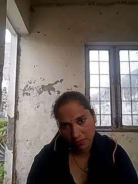 Cute-karisma1234 online show from March 20, 2026, 2:05 am