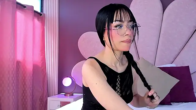 JaneeDaviss online show from March 20, 2026, 7:52 pm