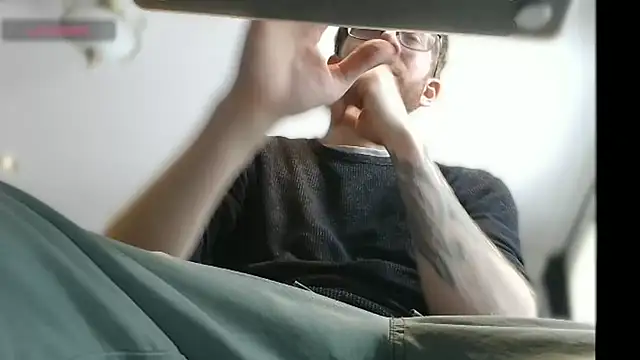 Gingerxl8 online show from February 6, 2026, 5:49 pm