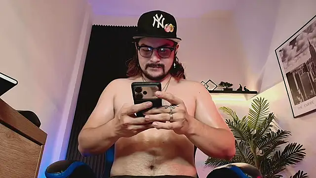 Derek Vow online show from July 30, 2026, 7:35 pm