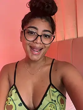 Carlymonroee  online show from February 10, 2026, 3:10 am