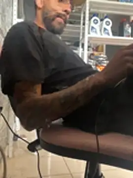 austin Dark online show from January 31, 2026, 7:11 pm