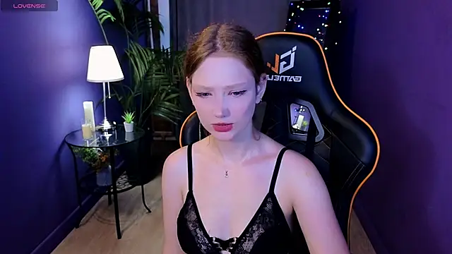 Snapshot of Your_lilith_ chatting on June 18, 2026, 6:02 am Your lilith online show from June 18, 2026, 6:02 am