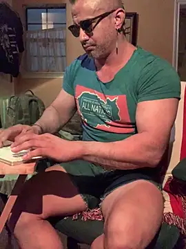 Snapshot of daddydonkey84 chatting on March 3, 2026, 5:57 am daddydonkey84 online show from March 3, 2026, 5:57 am