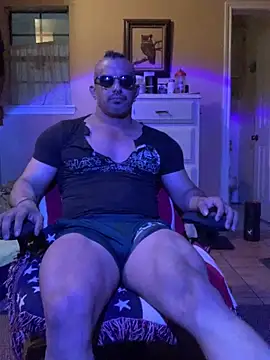 Snapshot of daddydonkey84 chatting on March 4, 2026, 6:30 am daddydonkey84 online show from March 4, 2026, 6:30 am