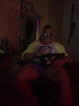 Snapshot of daddydonkey84 chatting on April 13, 2026, 4:07 am daddydonkey84 online show from April 13, 2026, 4:07 am