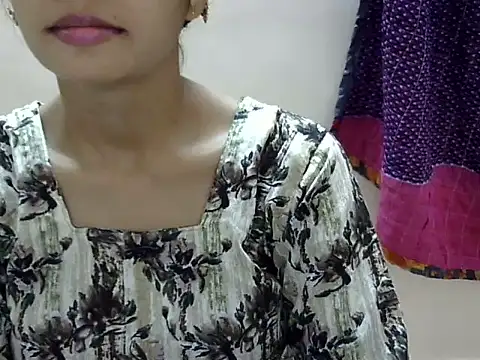 Snapshot of Kulsum_S chatting on July 11, 2026, 1:47 pm Kulsum S online show from July 11, 2026, 1:47 pm