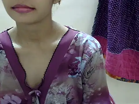 Snapshot of Kulsum_S chatting on August 2, 2026, 2:26 pm Kulsum S online show from August 2, 2026, 2:26 pm