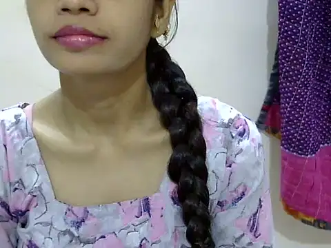 Snapshot of Kulsum_S chatting on August 5, 2026, 2:09 pm Kulsum S online show from August 5, 2026, 2:09 pm