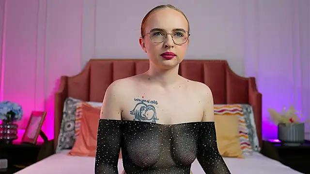 Roxie Joy online show from May 8, 2026, 7:52 pm