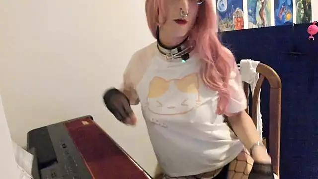Miaxma online show from May 2, 2026, 6:24 pm