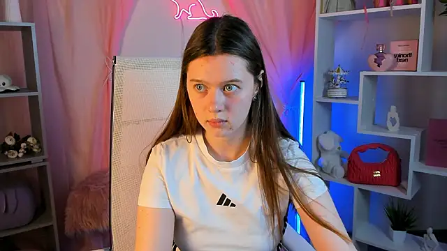 CelestineMauriac online show from March 11, 2026, 4:13 pm