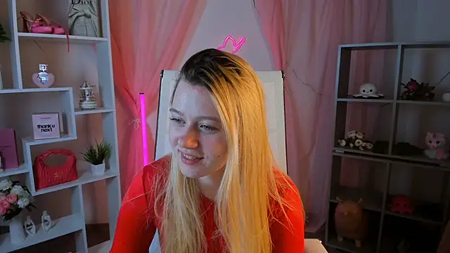 CelestineMauriac online show from May 16, 2026, 6:17 pm