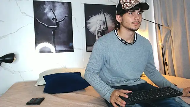 jhossua xxx online show from January 19, 2026, 12:42 pm