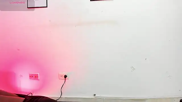 DomenicaW online show from March 13, 2026, 2:51 am