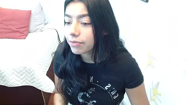 Laia white online show from March 3, 2026, 12:00 pm