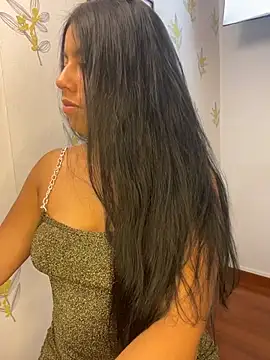 Laia white online show from May 7, 2026, 11:37 am