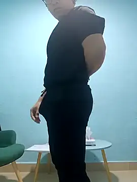 Ryzca online show from February 7, 2026, 2:32 pm