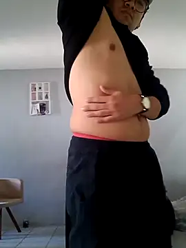 Snapshot of Ryzca chatting on February 9, 2026, 3:16 pm Ryzca online show from February 9, 2026, 3:16 pm