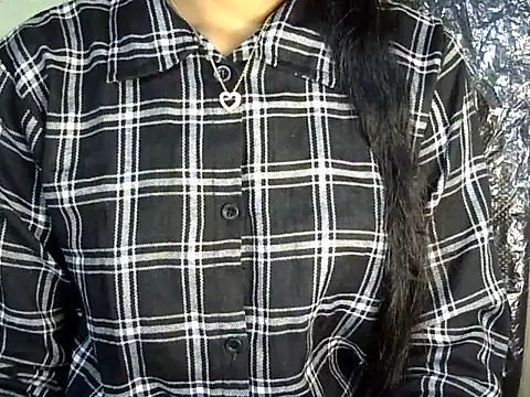 Snapshot of Khushi_v chatting on March 14, 2026, 6:13 pm Khushi v online show from March 14, 2026, 6:13 pm