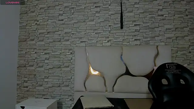 Snapshot of Laulin_tay chatting on August 8, 2026, 4:03 am Laulin tay online show from August 8, 2026, 4:03 am