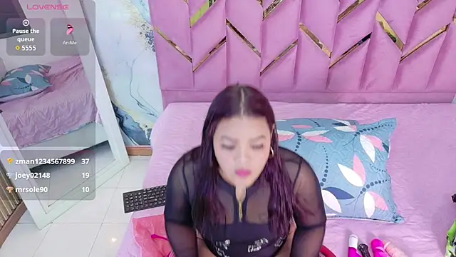 Snapshot of Rizantella chatting on March 21, 2026, 2:38 am Rizantella online show from March 21, 2026, 2:38 am