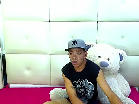 Snapshot of Dantehottx chatting on February 6, 2026, 2:27 am Dantehottx online show from February 6, 2026, 2:27 am