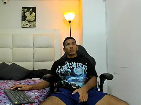 ricky spensar23cm  online show from February 12, 2026, 2:06 am