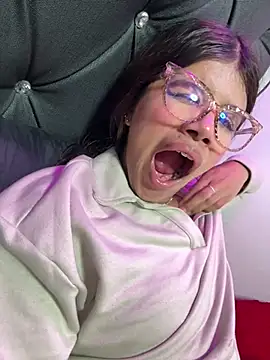 SidneyBrownn  online show from March 24, 2026, 3:55 am